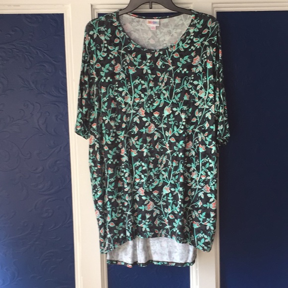 Lularoe Irma. Tunic shirt top blouse high low - Picture 8 of 8